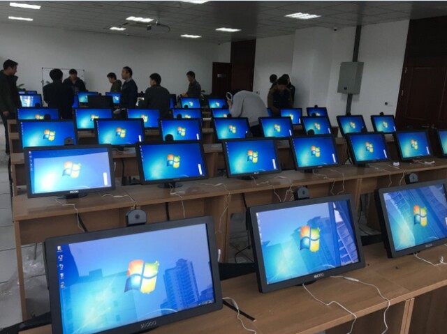 蘇州園區(qū)車管所考試機27臺、學(xué)習(xí)機48臺、排隊叫號系統(tǒng)